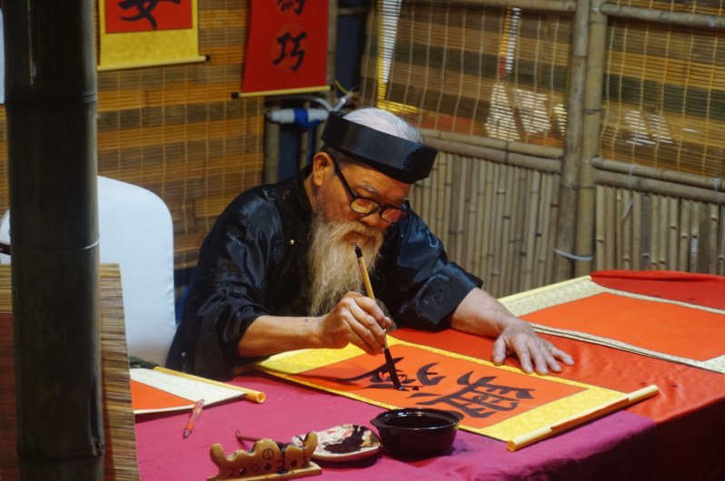 Những nét chữ được ông đồ viết vào mỗi dịp Tết đến Xuân về